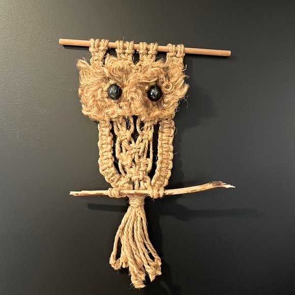 Other - VINTAGE macramé Owl - he is a HOOT !!